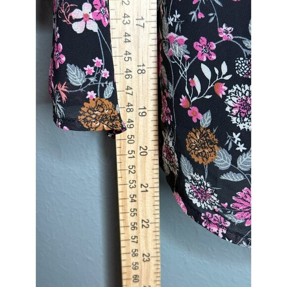 Mi Ami Francesca's Women's Small Flowy Floral Crop Top V-Neck Lined NWT - Picture 8 of 10